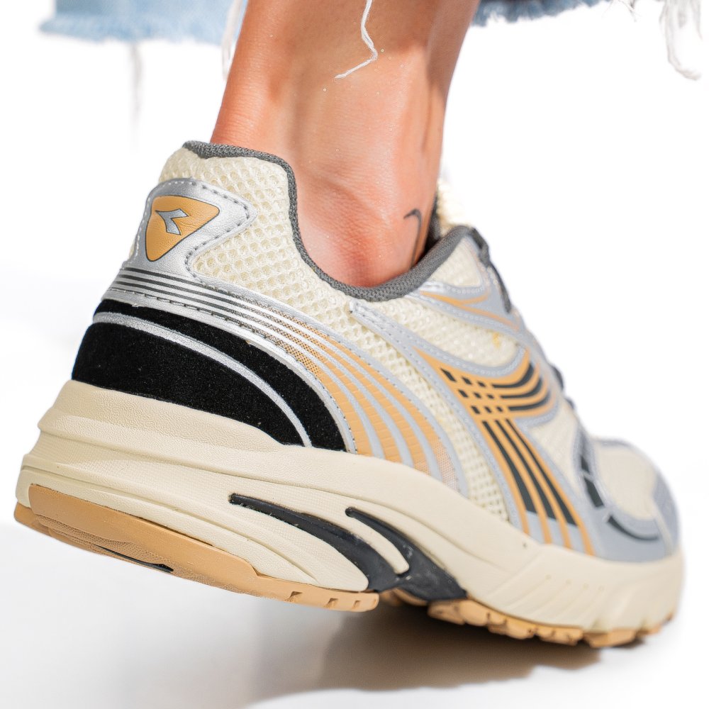 Szürke dámajáték 5sbh01.180418